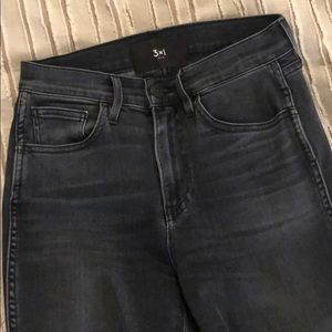 Awesome 3x1 gray/black jeans. Straight leg.